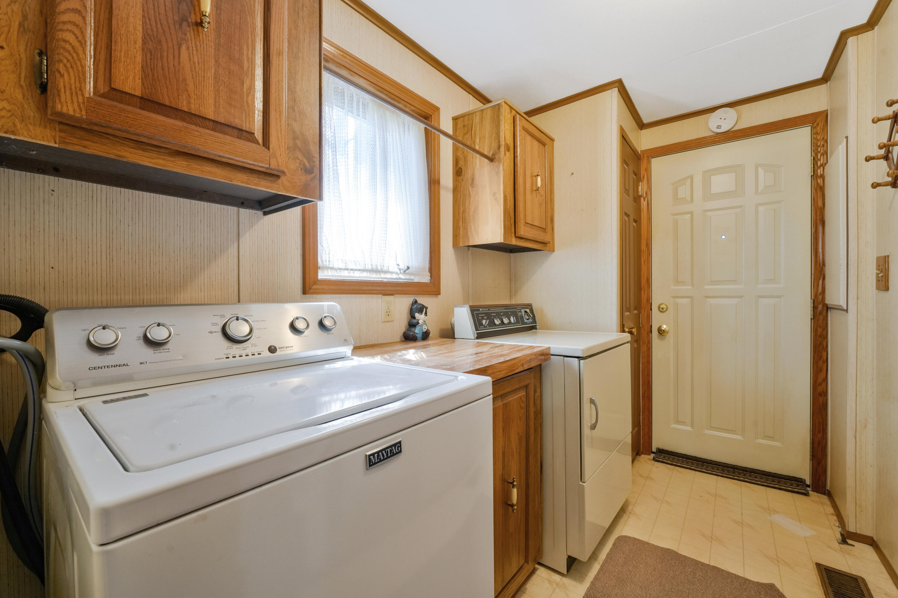 16583 10 Mile Road Reed City, MI 49677 - Photo 13 of 46 DSC05308