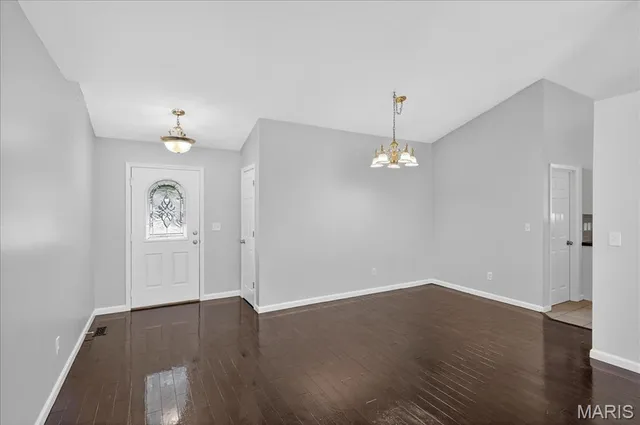 $380,000 | 260 Fairington Drive, Troy, IL 62294