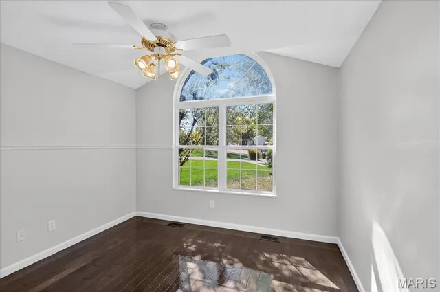 $380,000 | 260 Fairington Drive, Troy, IL 62294