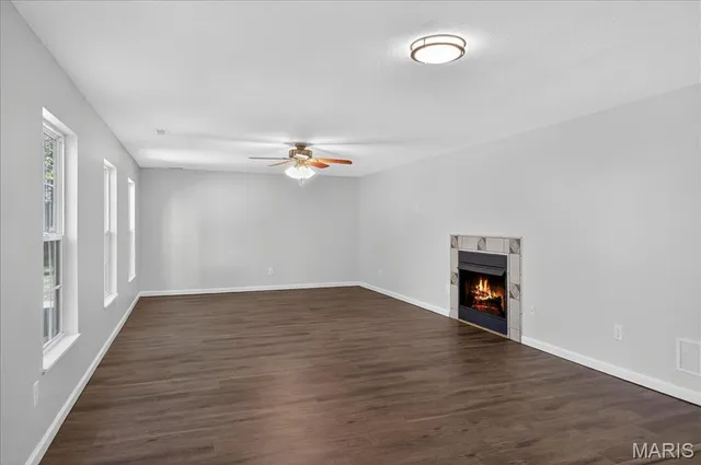 $380,000 | 260 Fairington Drive, Troy, IL 62294