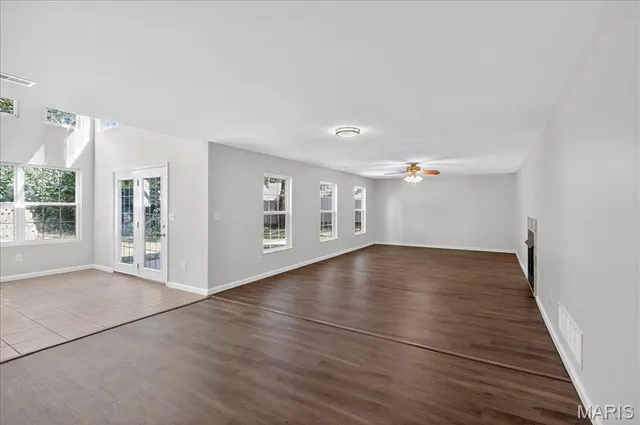 $380,000 | 260 Fairington Drive, Troy, IL 62294