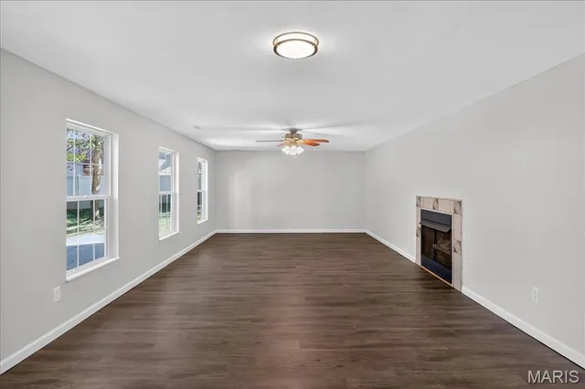 $380,000 | 260 Fairington Drive, Troy, IL 62294