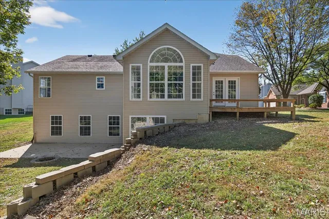 $380,000 | 260 Fairington Drive, Troy, IL 62294