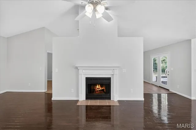 $380,000 | 260 Fairington Drive, Troy, IL 62294