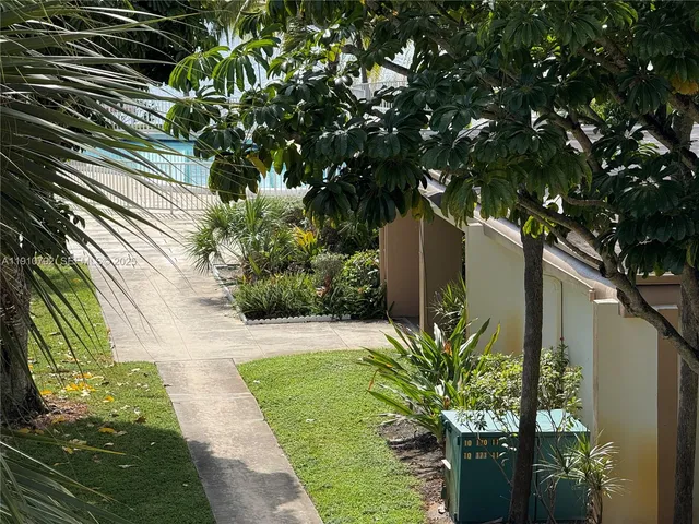 $2,095 | 1540 Northeast 191st Street, Unit 345, Miami, FL 33179