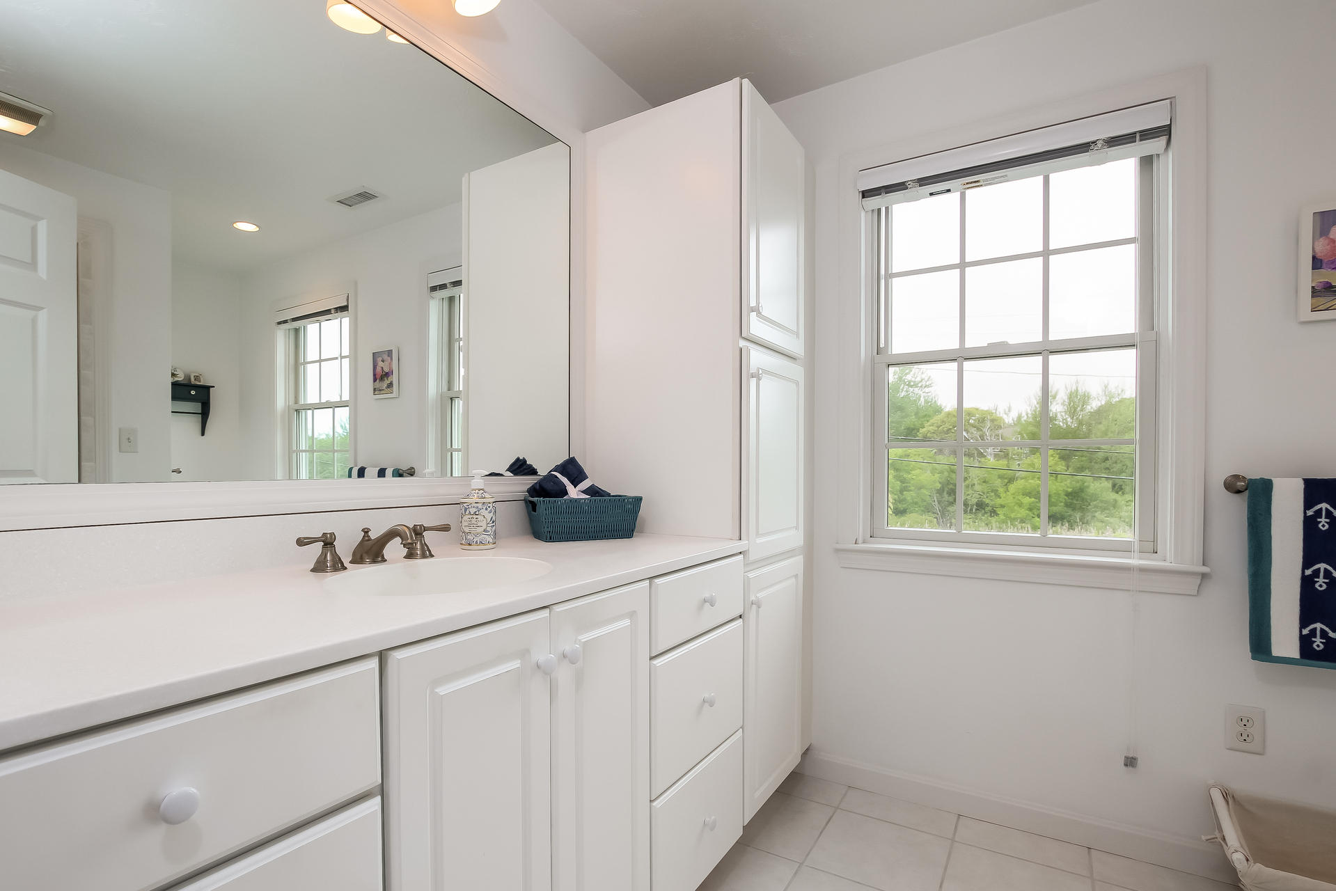 157 Morris Island Road Chatham, MA 02633 - Photo 24 of 33 master bath