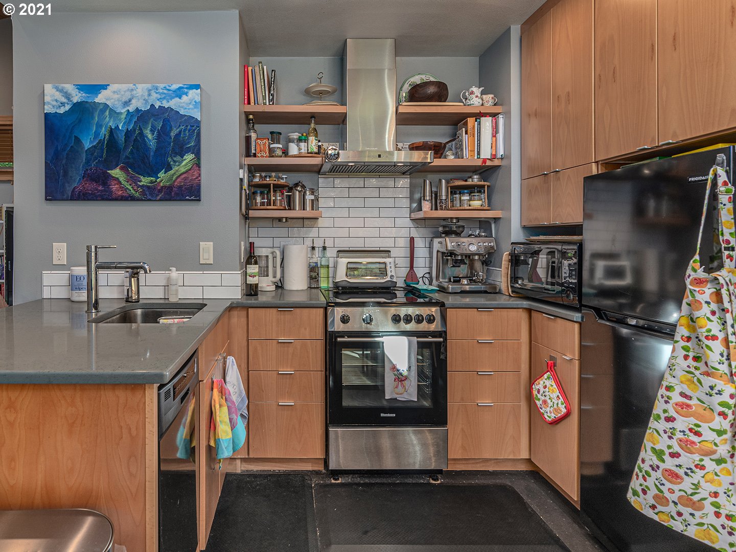 3439 Southwest Hamilton Street Portland, OR 97239 - Photo 29 of 32 Gallery Image 29