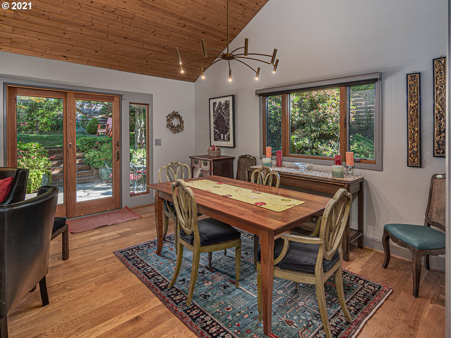 3439 Southwest Hamilton Street Portland, OR 97239 - Photo 4 of 32 Gallery Image 4