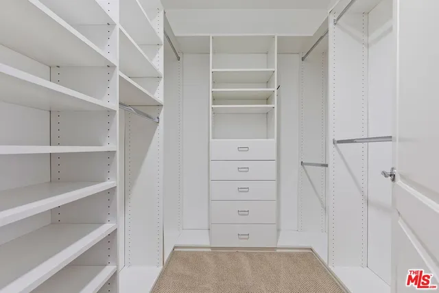 $5,195 | 1257 Brockton Avenue, Unit 302, Los Angeles, CA 90025