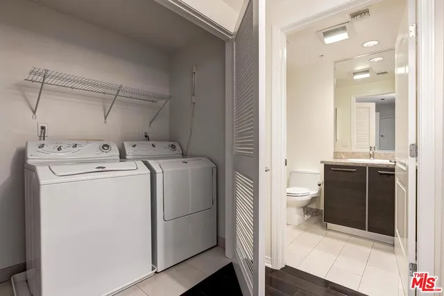 $5,195 | 1257 Brockton Avenue, Unit 302, Los Angeles, CA 90025