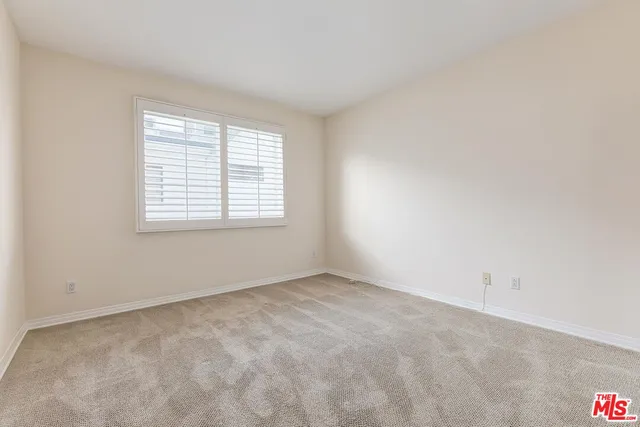 $5,195 | 1257 Brockton Avenue, Unit 302, Los Angeles, CA 90025