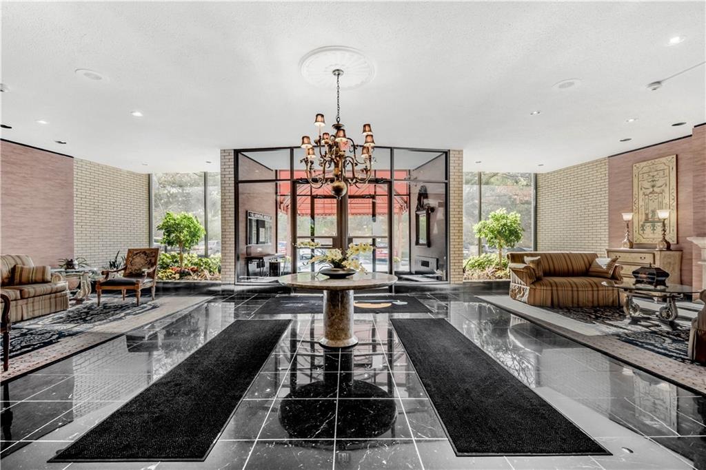 1150 Bower Hill Road, Unit 514B Pittsburgh, PA 15243 - Photo 33 of 44 a very nice looking room with a large window and furniture