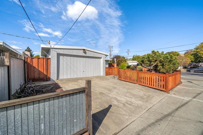 28207 Rochelle Avenue Hayward, CA 94544 - Photo 4 of 27