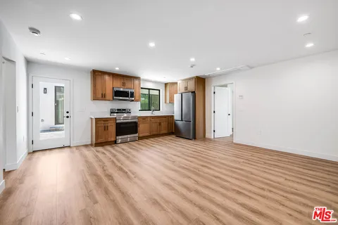 $2,599,000 | 5954 Simpson Avenue, Los Angeles, CA 91607