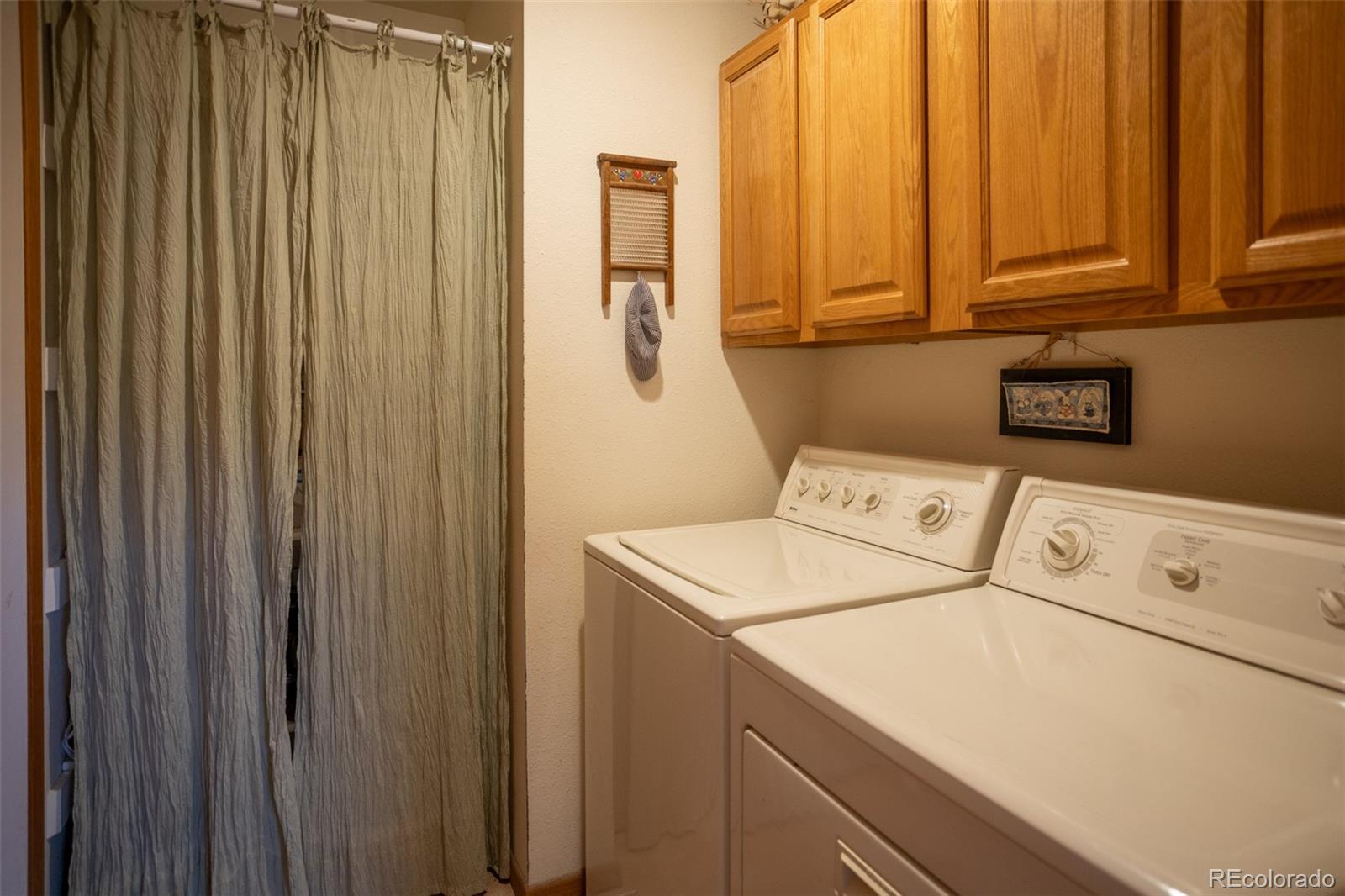 7280 County Road 178 Salida, CO 81201 - Photo 36 of 39 a utility room with dryer and washer