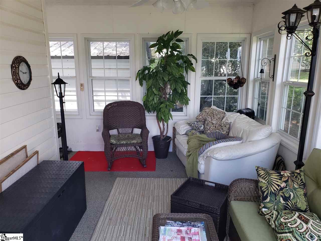 8618 Valley Falls Road Boiling Springs, SC 29316 - Photo 4 of 14 Gallery Image 4