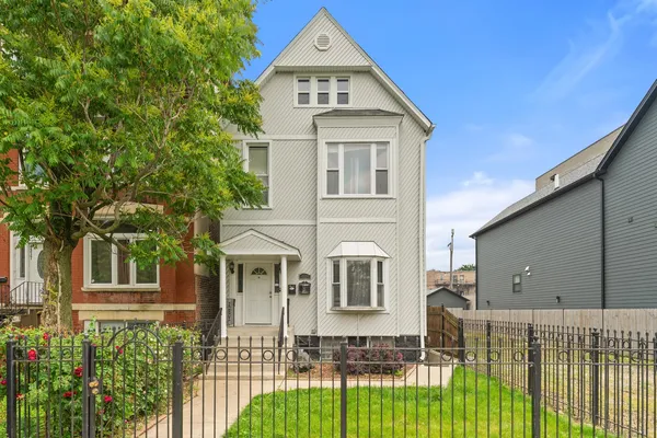 $650,000 | 4339 South Indiana Avenue, Chicago, IL 60653