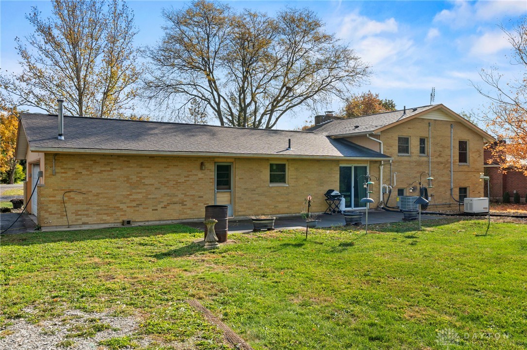 3555 Miller Road Springfield, OH 45502 - Photo 40 of 53