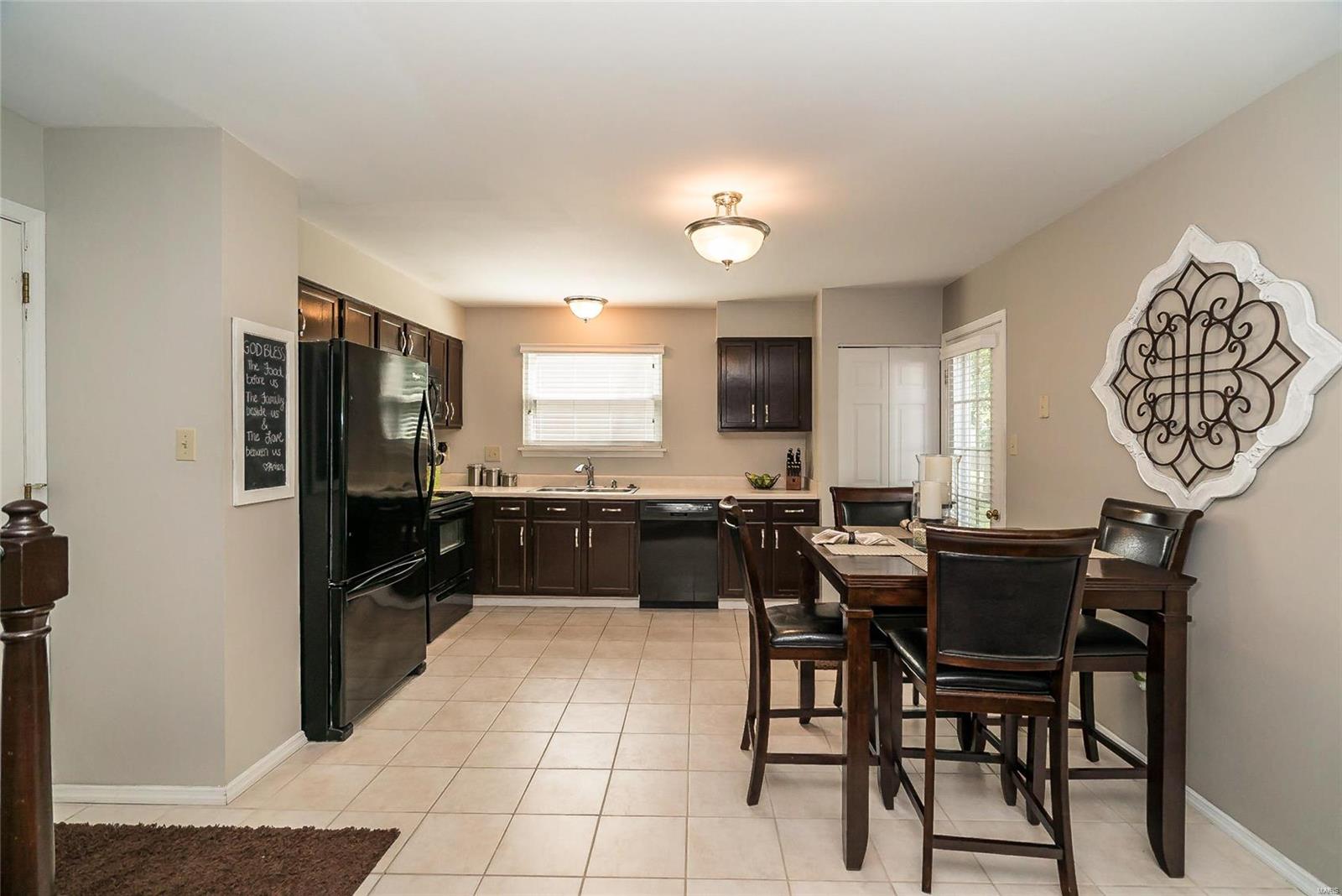 224 Coachman Way O'Fallon, MO 63368 - Photo 9 of 21