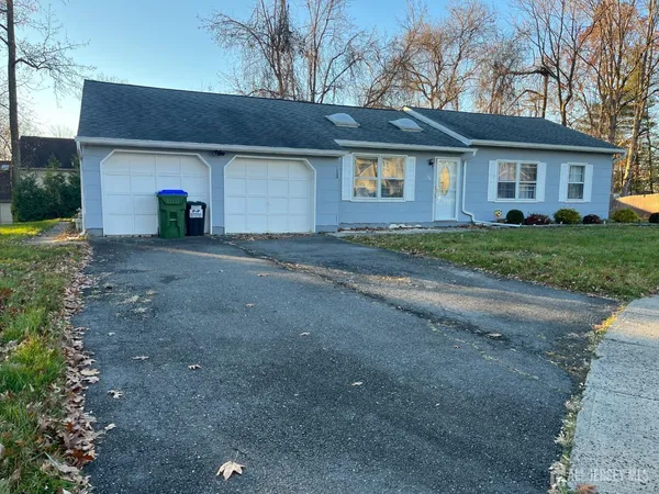 $3,300 | 66 Netherwood Circle, Edison, NJ 08820