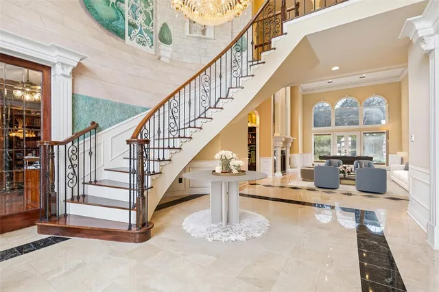 a view of entryway and hall