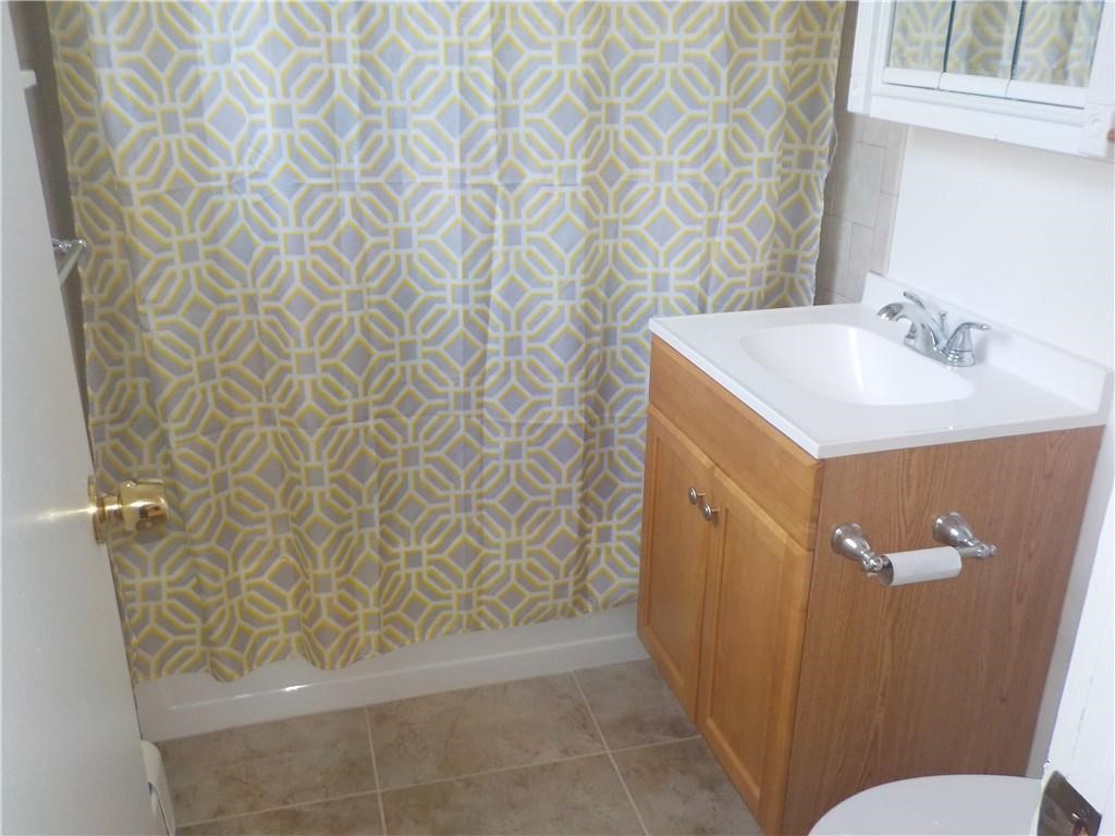 1014 Park Avenue, Unit 1 Woonsocket, RI 02895 - Photo 4 of 6