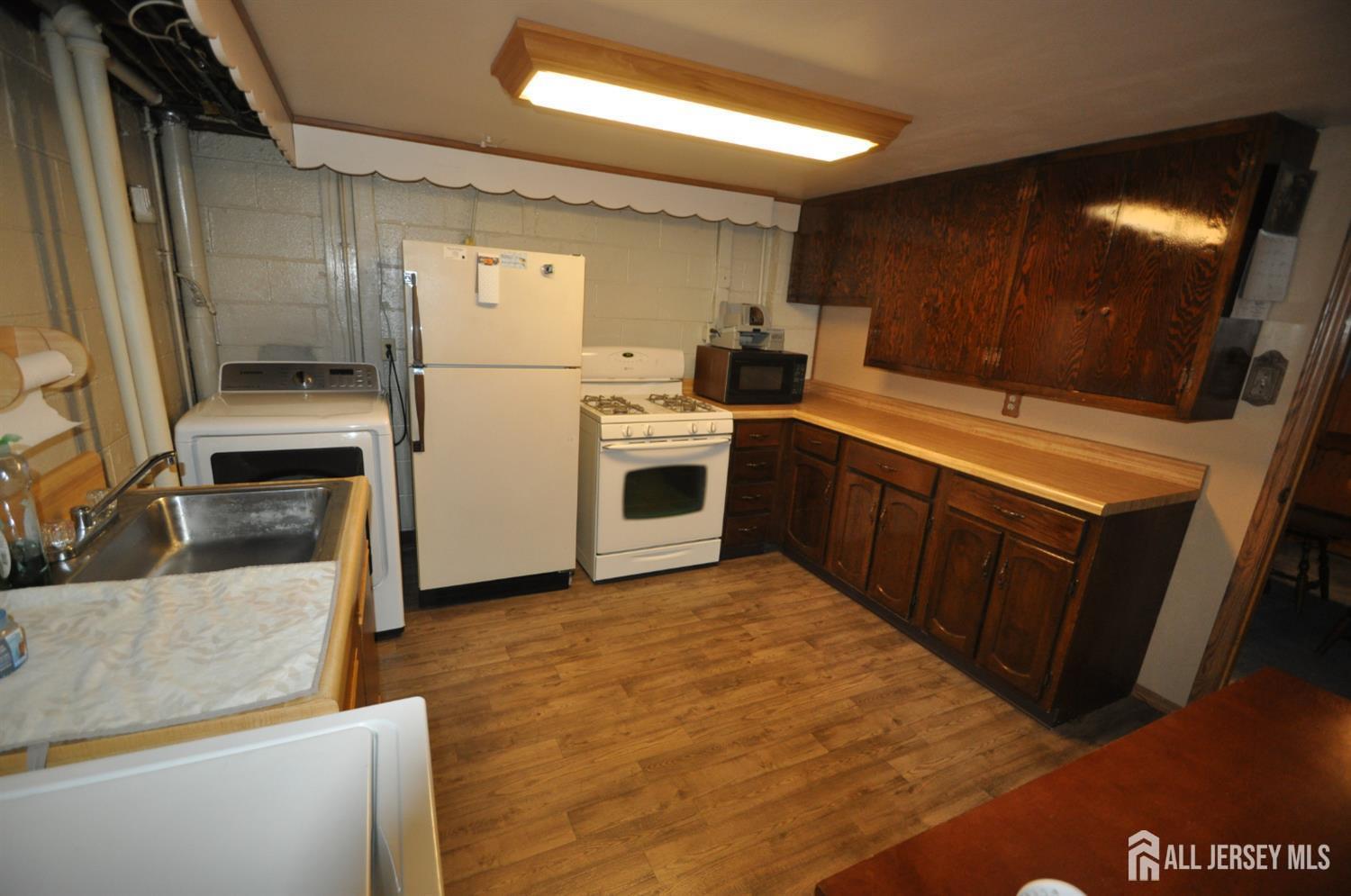 41 Blair Road Port Reading, NJ 07064 - Photo 8 of 14