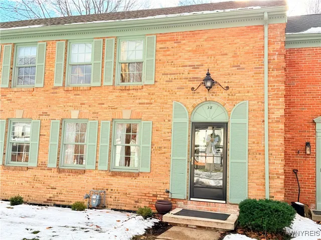 $294,900 | 58 Kenton Place, Hamburg, NY 14075