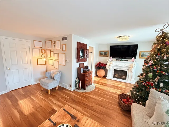 $294,900 | 58 Kenton Place, Hamburg, NY 14075