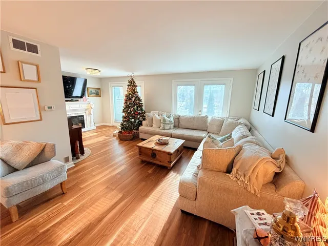 $294,900 | 58 Kenton Place, Hamburg, NY 14075