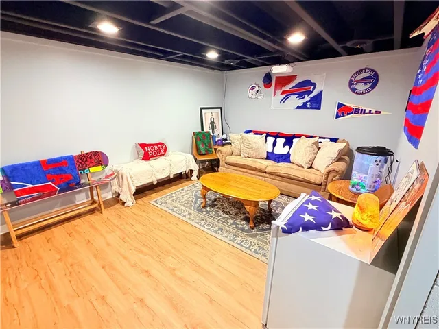 $294,900 | 58 Kenton Place, Hamburg, NY 14075