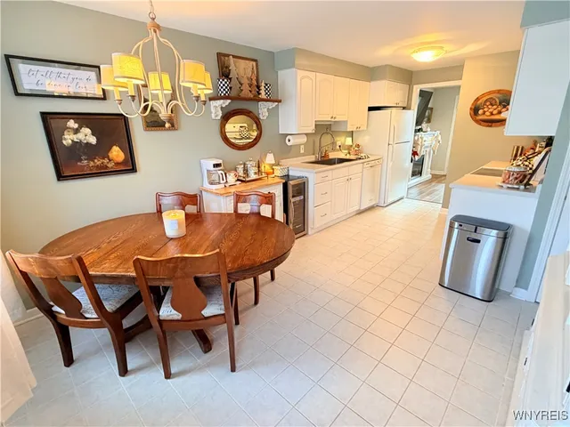 $294,900 | 58 Kenton Place, Hamburg, NY 14075