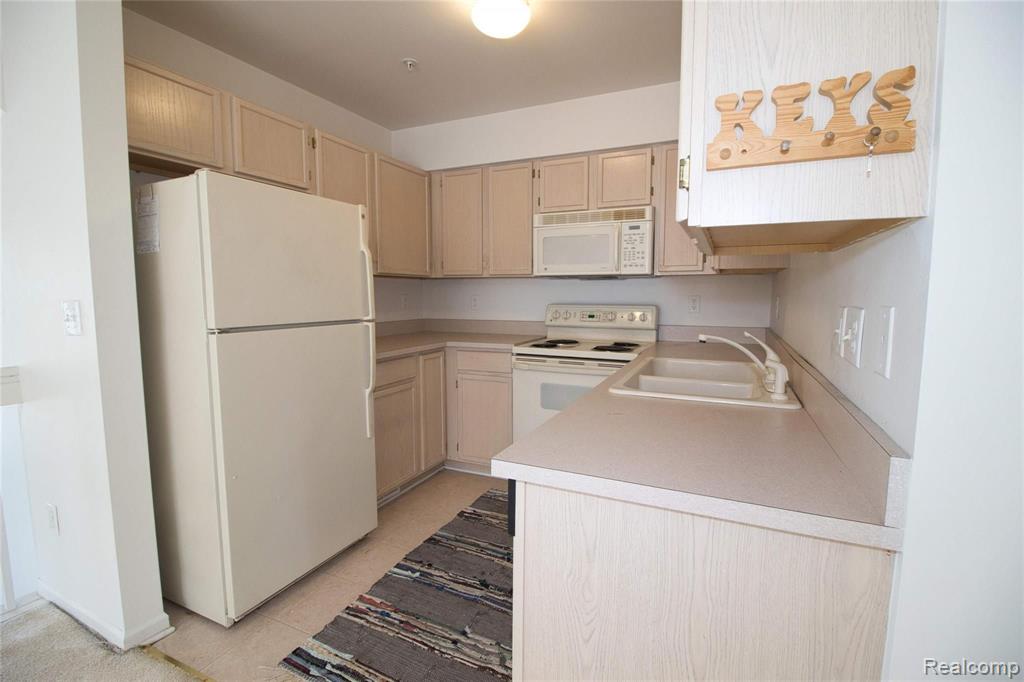 4320 Maple Street Dearborn, MI 48126 - Photo 19 of 33