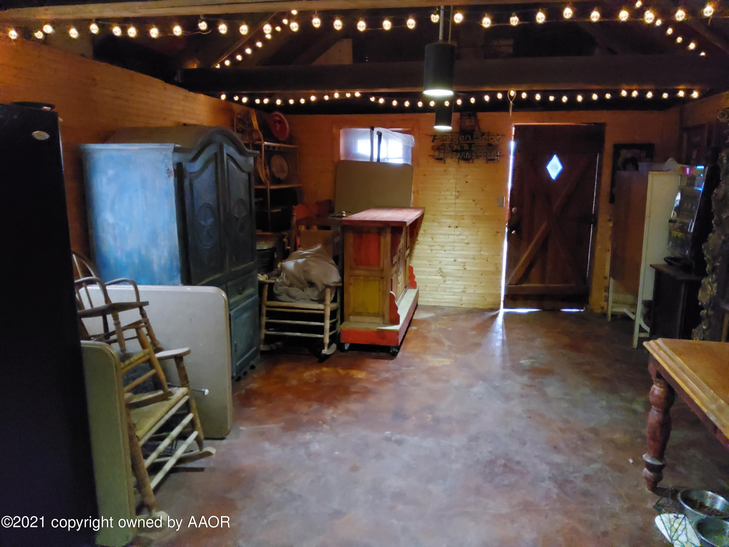 2501 South Grand Street Amarillo, TX 79103 - Photo 26 of 80 log cabin