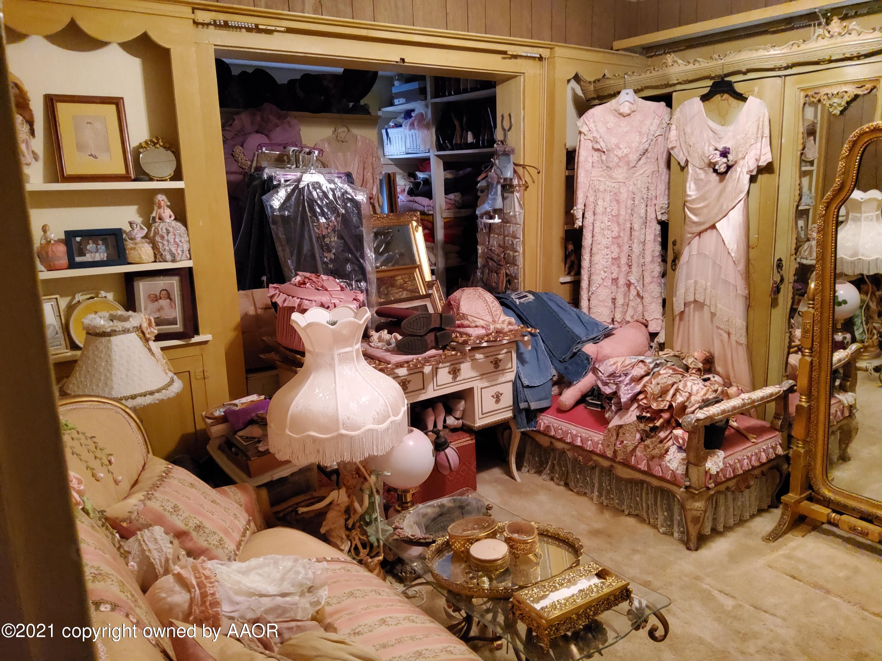2501 South Grand Street Amarillo, TX 79103 - Photo 64 of 80 Bridal Suite to Patio