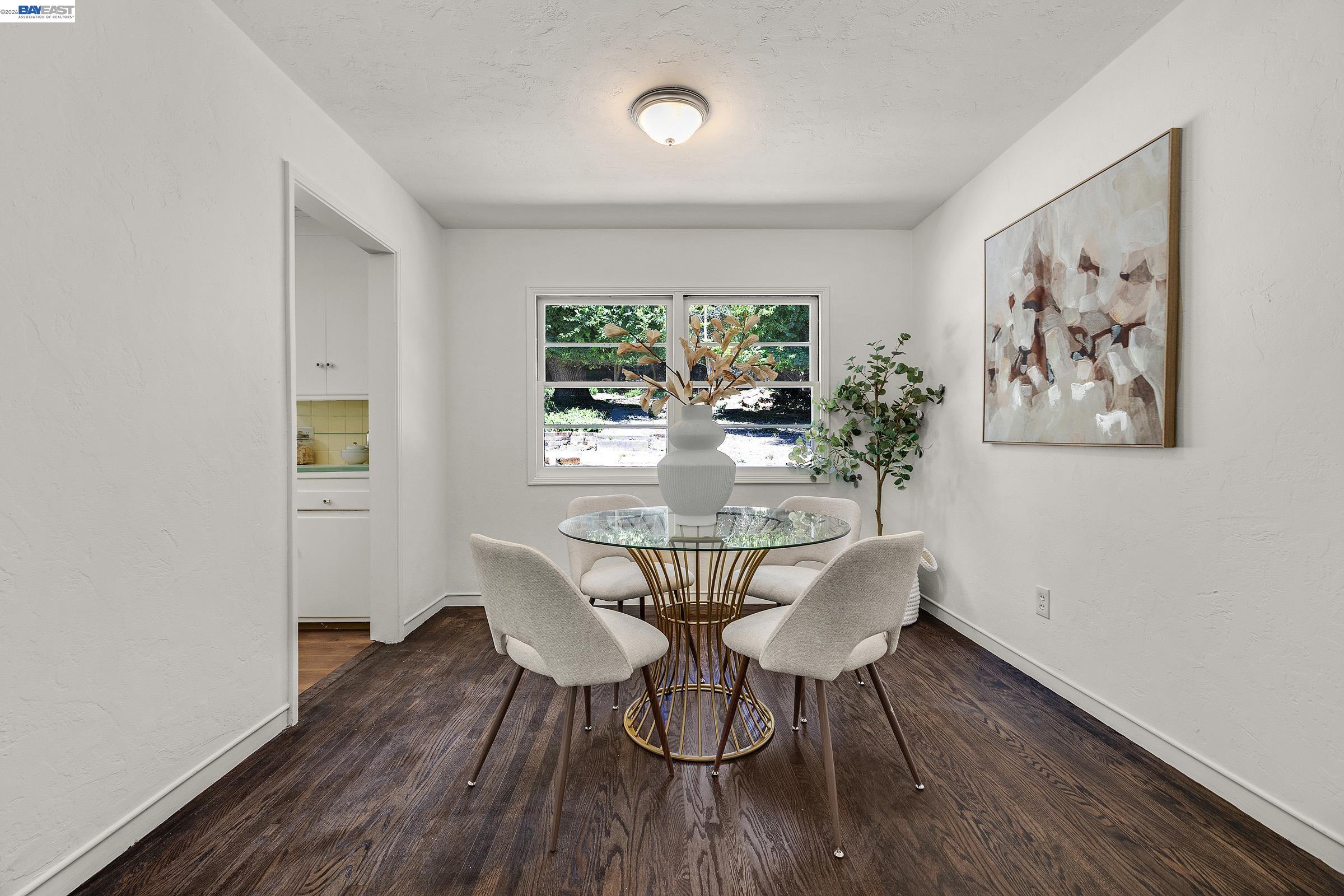 18926 Walnut Road Castro Valley, CA 94546 - Photo 11 of 33
