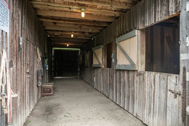 $1,295,000 | 4923 Blue Creek Road, Lynnville, TN 38472