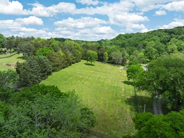 $1,295,000 | 4923 Blue Creek Road, Lynnville, TN 38472
