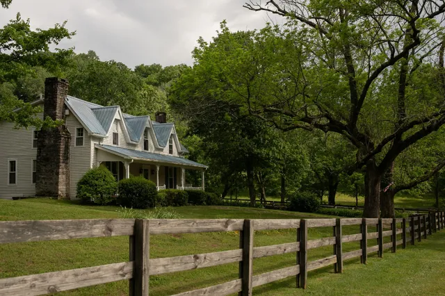 $1,295,000 | 4923 Blue Creek Road, Lynnville, TN 38472