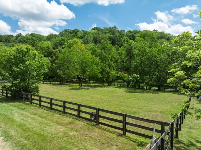 $1,295,000 | 4923 Blue Creek Road, Lynnville, TN 38472