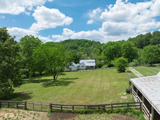 $1,295,000 | 4923 Blue Creek Road, Lynnville, TN 38472