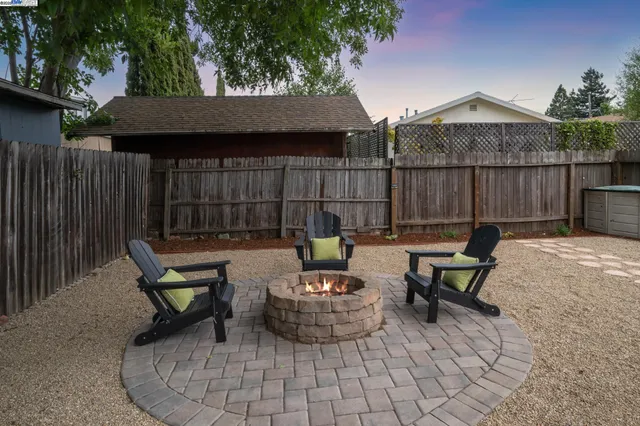 a view of outdoor space yard and patio