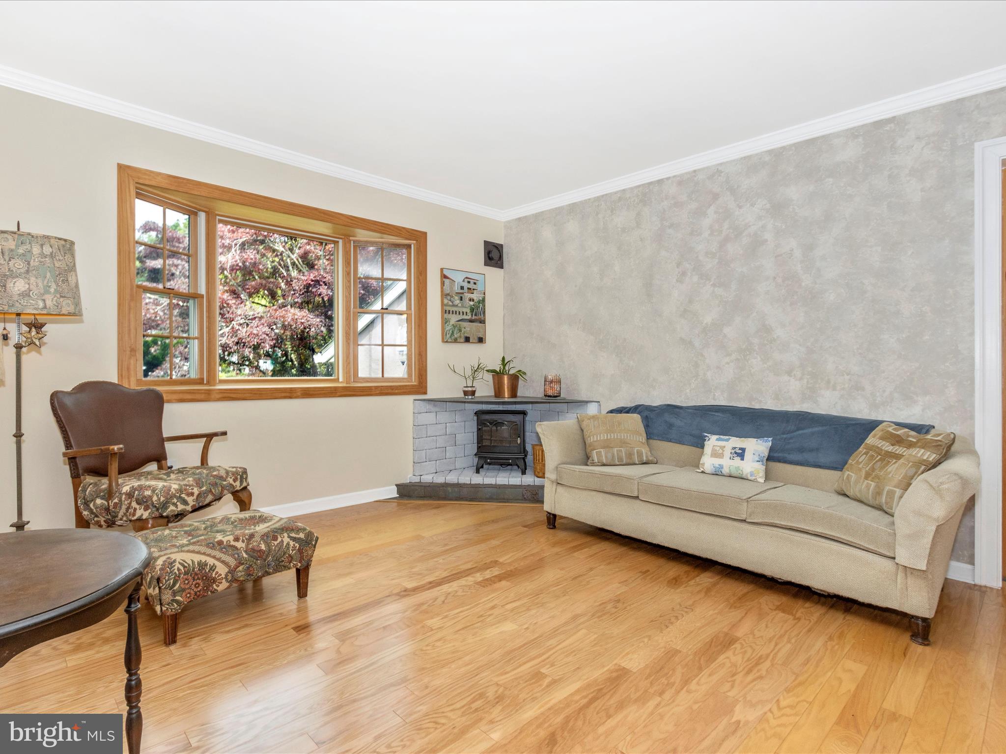 7601 Gaither Road Sykesville, MD 21784 - Photo 5 of 51 Living Room