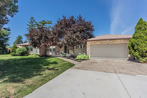 $1,200,000 | 1866 Berry Lane, Des Plaines, IL 60018