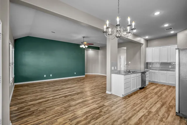 $2,075 | 11107 Lulu Lane, Willis, TX 77318