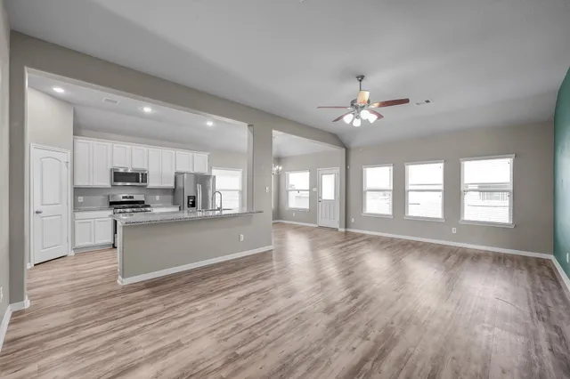 $2,075 | 11107 Lulu Lane, Willis, TX 77318