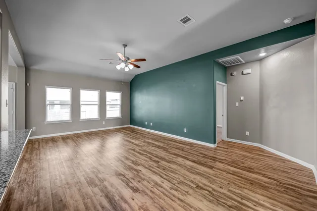 $2,075 | 11107 Lulu Lane, Willis, TX 77318