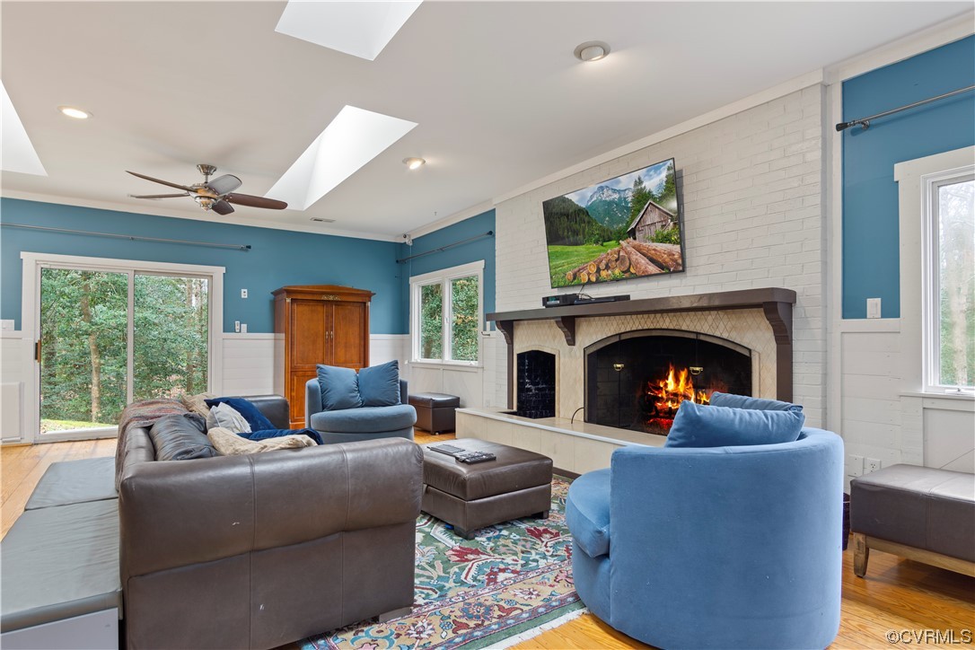 103 Overlook Drive Williamsburg, VA 23185 - Photo 3 of 50 a living room with furniture and a fireplace