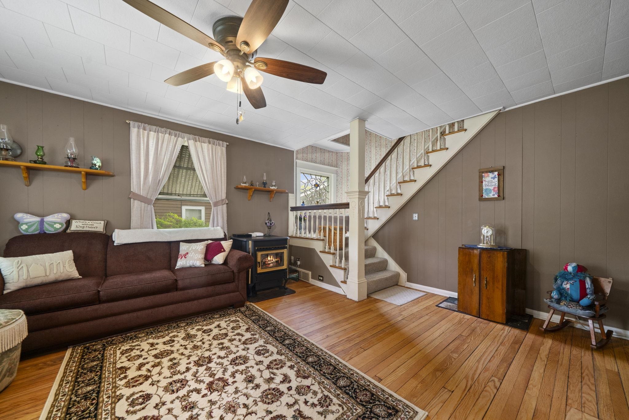 406 North 4th Street Oregon, IL 61061 - Photo 2 of 38