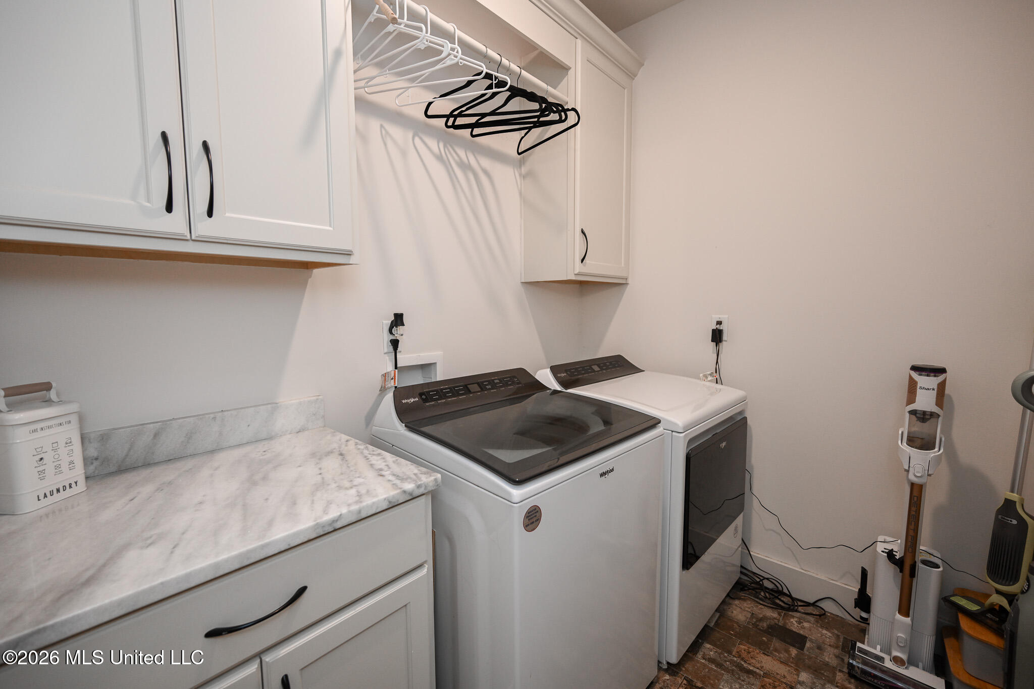 190 Vinson Road Hernando, MS 38632 - Photo 21 of 62 laundry